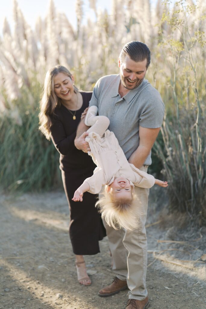 fall family photos in pampas grass